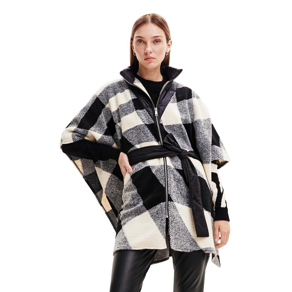 6134 Poncho Wolgery Milan, 2000 Black